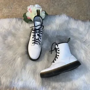 Dr. Martens | Shoes | Doc Martens White Leather Zavala  display picture 3